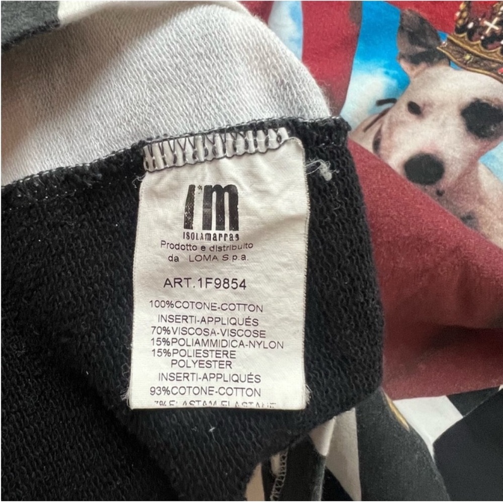 I'm Isola Marras Jack Russell Terrie in a Crown Sweater Shirt Paris Runway - Picture 6 of 7